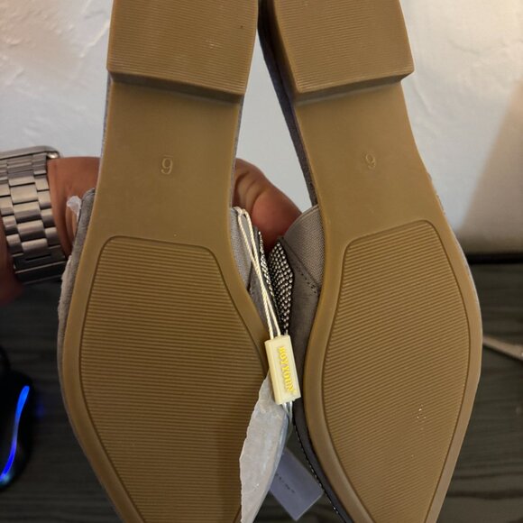 NWOT! Women's Boyyoun Silver Glitter Slides - Size 6 - 1327 - Picture 3 of 3